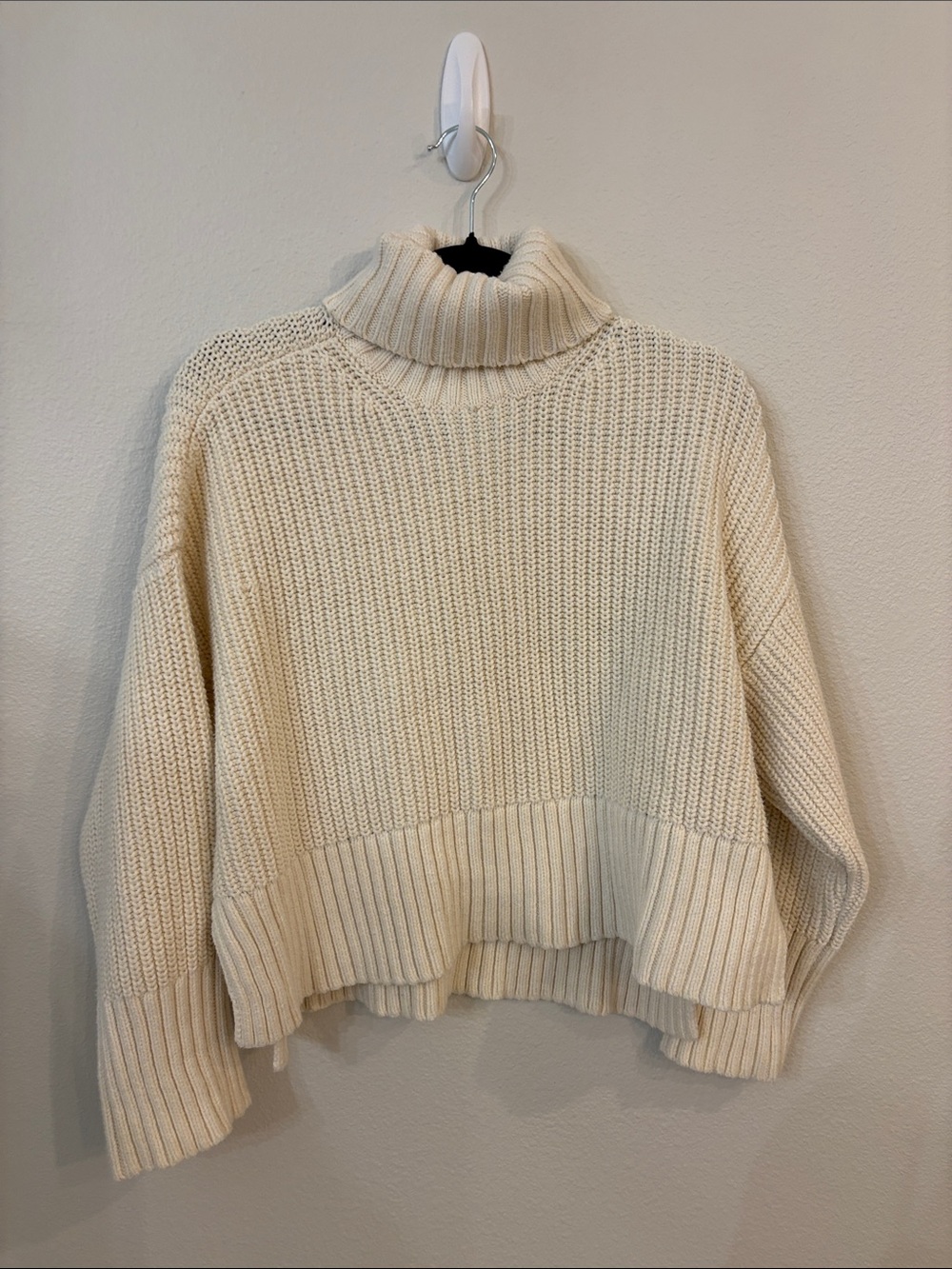 Madewell Cream Ribbed Turtleneck Sweater Size M
